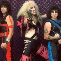 TWISTED SISTER