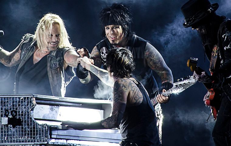 MOTLEY CRUE