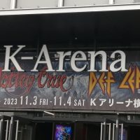 MÖTLEY CRÜEとDEF LEPPARD